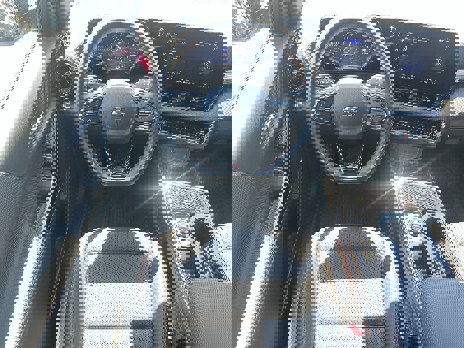 Certified 2026 Chevrolet Equinox RS w/ Convenience Package III image 17