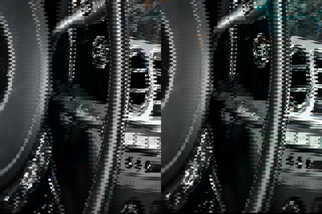 Used 2014 Rolls-Royce Wraith image 32