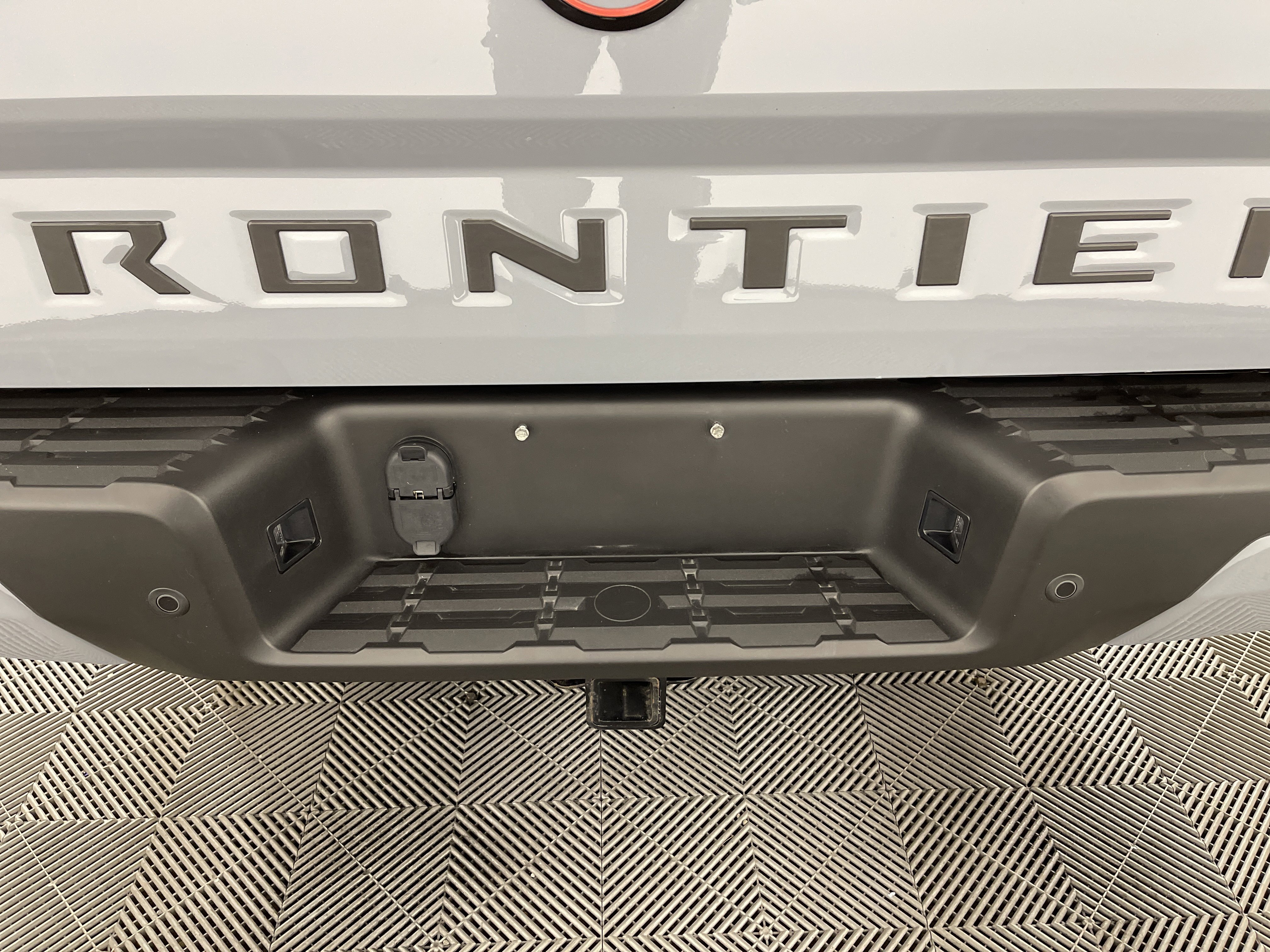 Used 2023 Nissan Frontier PRO-4X w/ Pro Convenience Package image 7