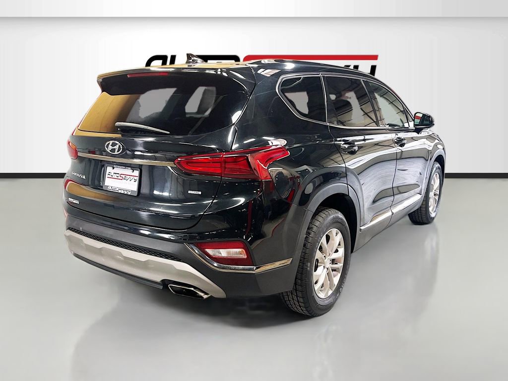 Used 2019 Hyundai Santa Fe SEL image 7