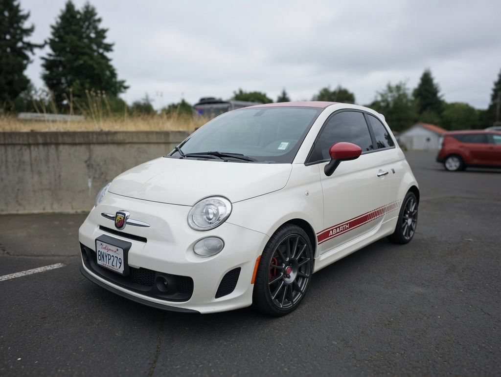 Used 2019 FIAT 500 Abarth w/ Popular Equipment Package FWD image 1