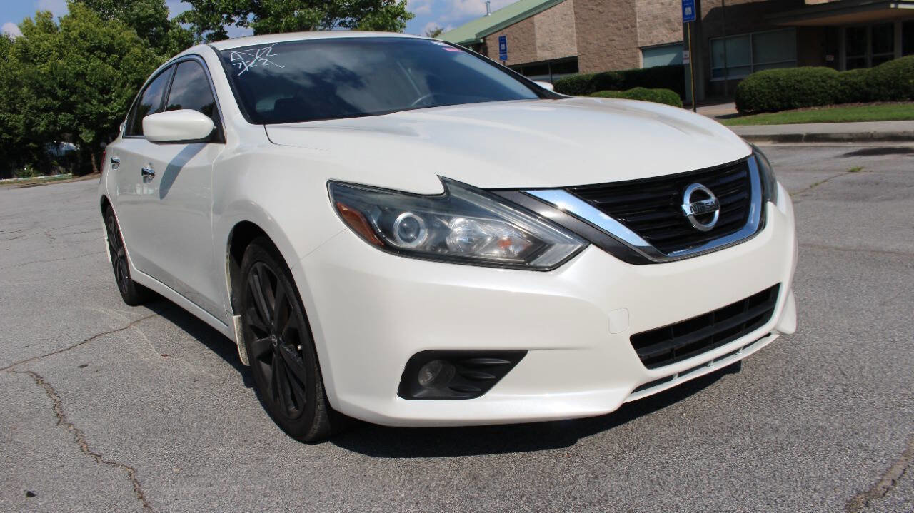 Used 2018 Nissan Altima 2.5 SR image 3
