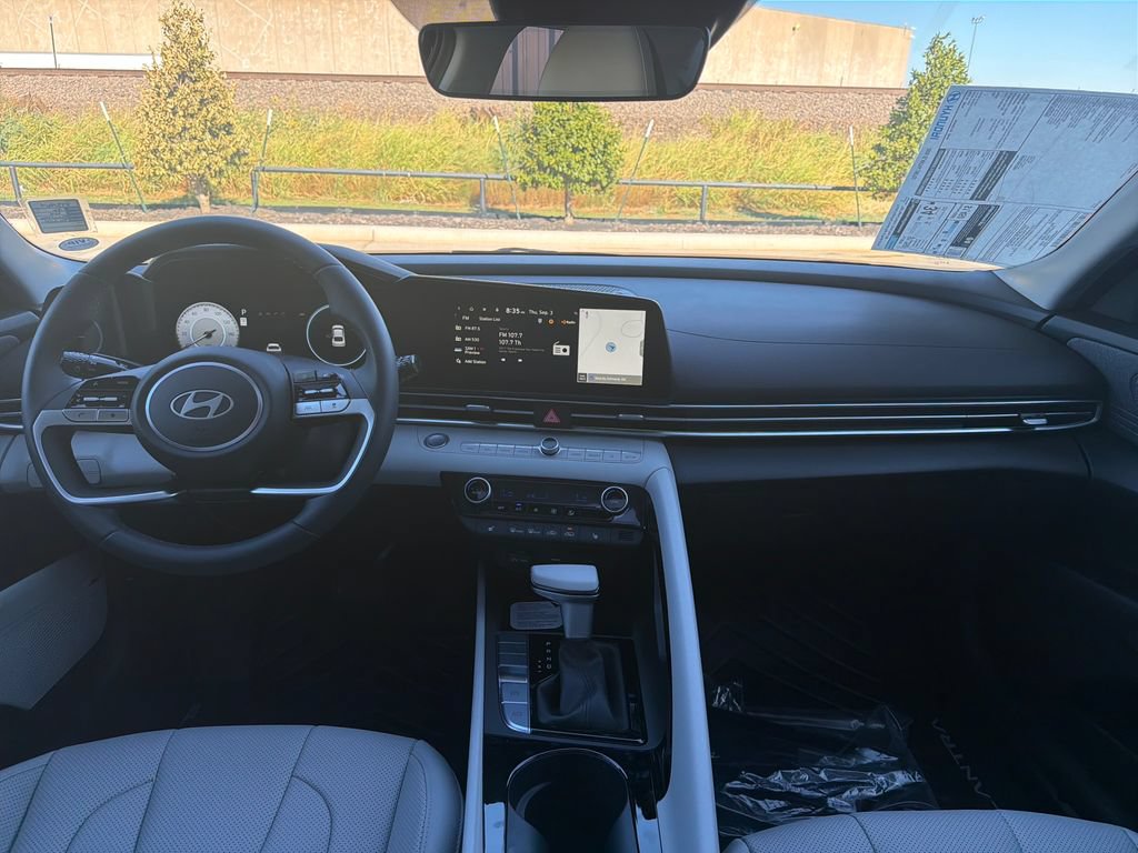 New 2026 Hyundai Elantra Limited FWD image 20