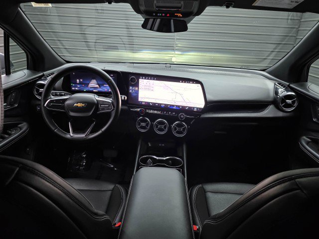 Used 2024 Chevrolet Blazer EV LT AWD/4WD image 11