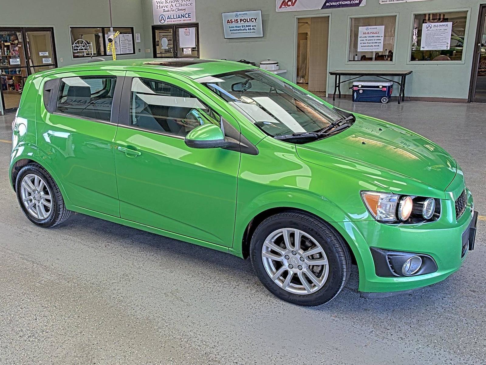 Used 2015 Chevrolet Sonic LT image 4