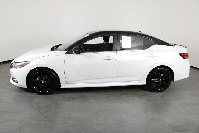 Certified 2022 Nissan Sentra SR w/ Midnight Edition FWD image 14