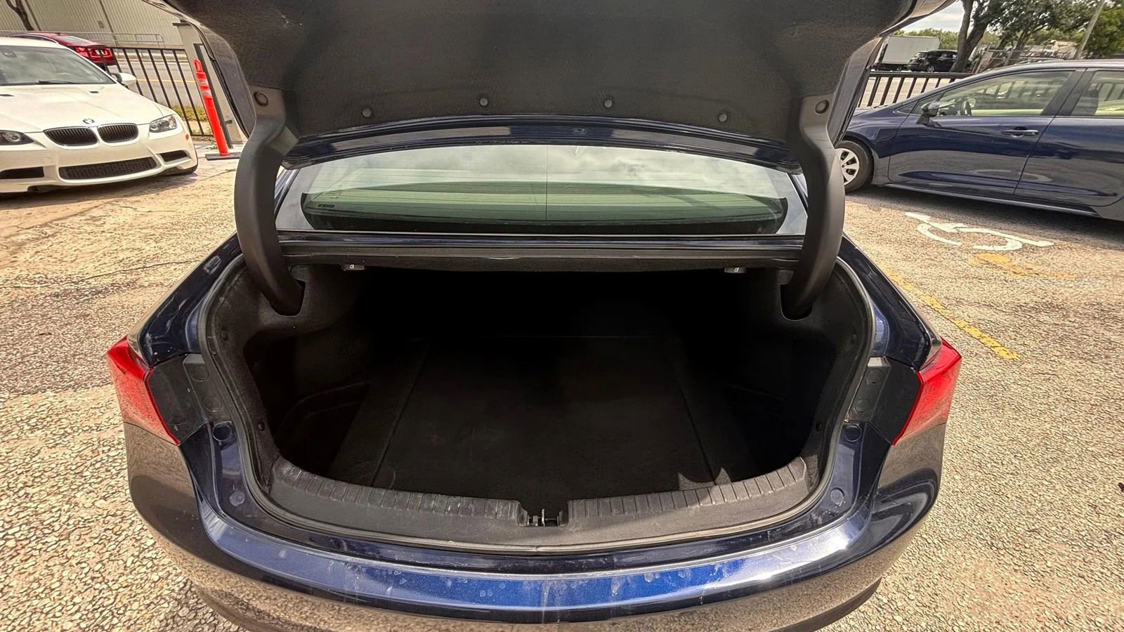 Used 2020 Acura TLX FWD image 20