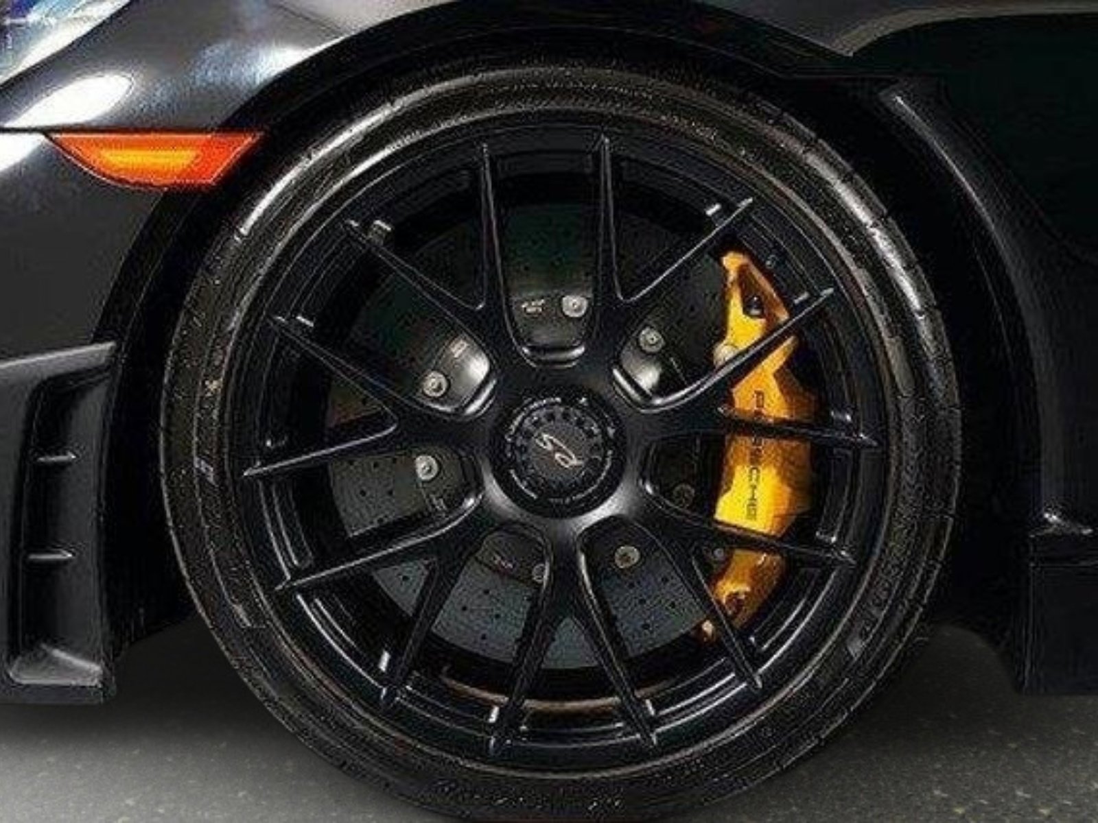 Used 2025 Porsche 718 Boxster Spyder RS image 30