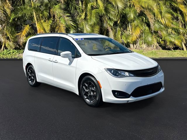 Used 2020 Chrysler Pacifica Touring-L Plus w/ Advanced Safetytec Group image 2
