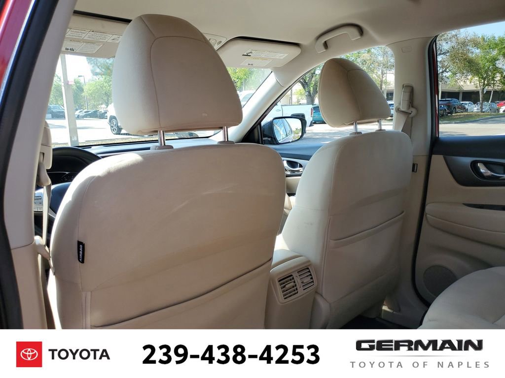 Used 2016 Nissan Rogue S w/ Appearance Package image 23