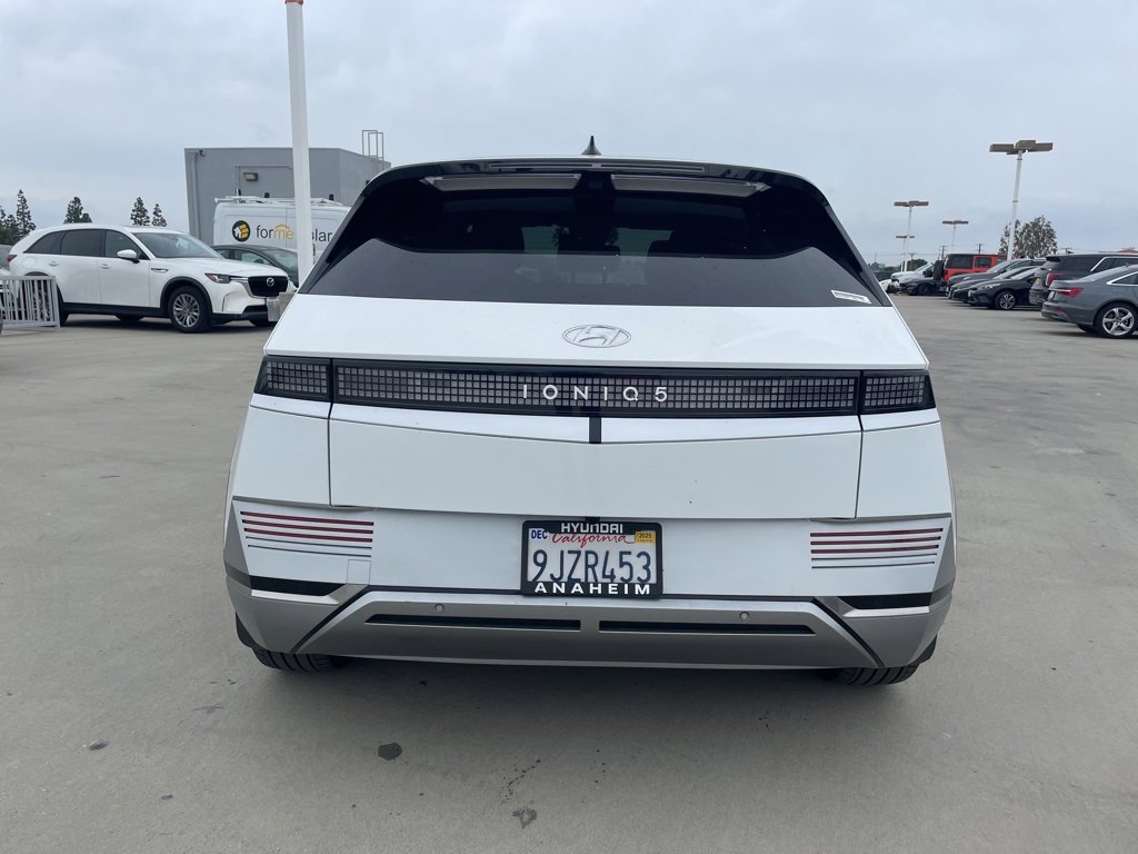 Used 2024 Hyundai Ioniq 5 Limited image 3