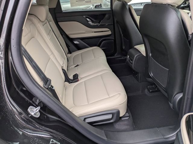 New 2026 Lincoln Corsair Premiere image 12