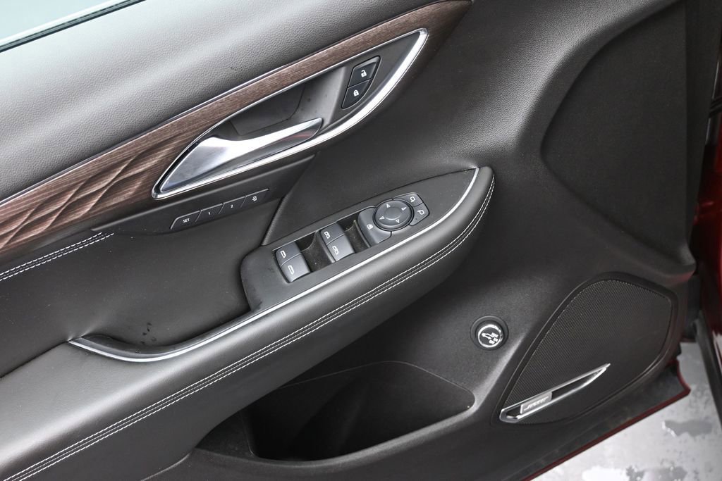 Used 2023 Buick Envision Avenir AWD/4WD image 19