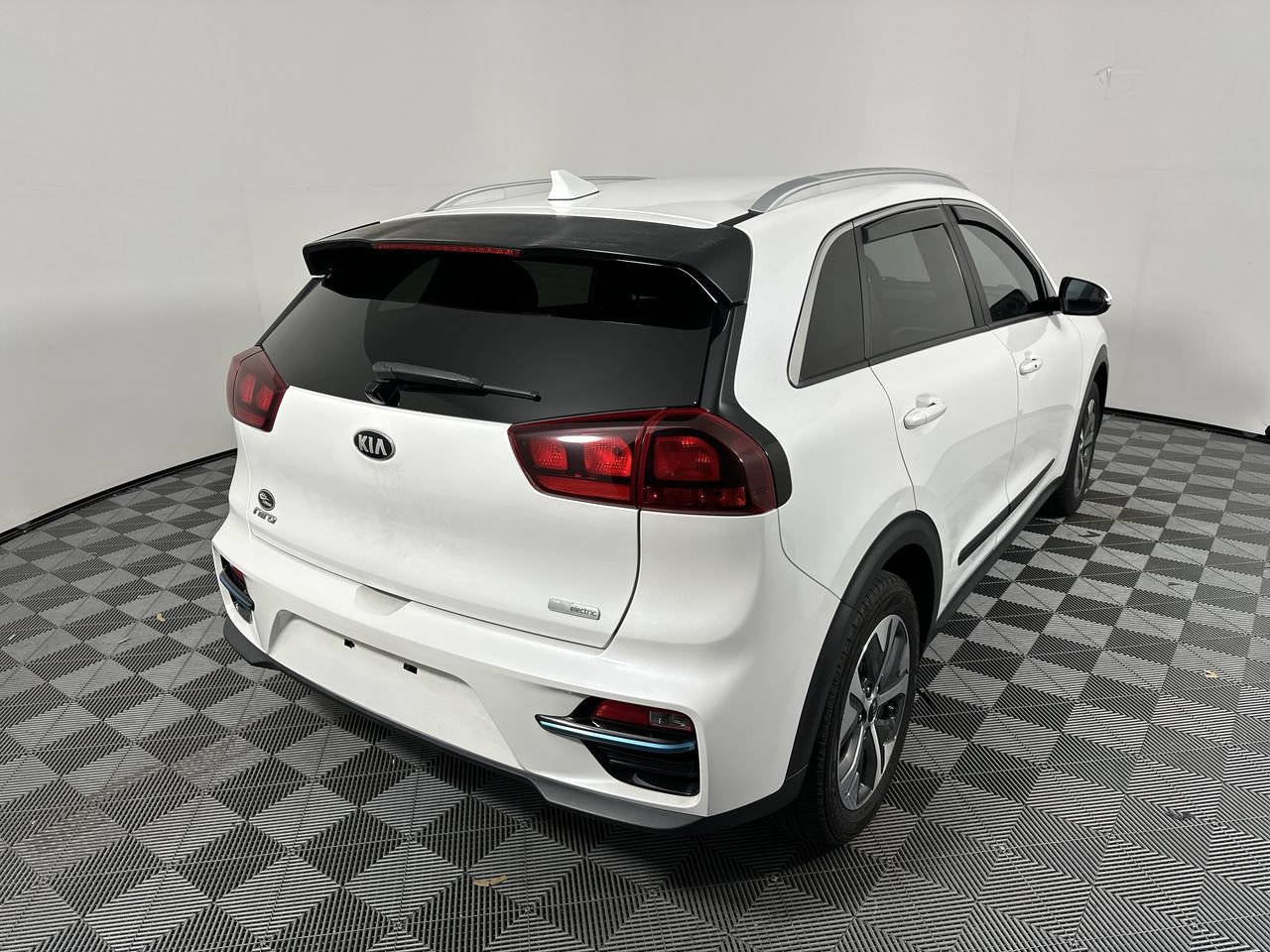 Used 2021 Kia Niro EX FWD image 20