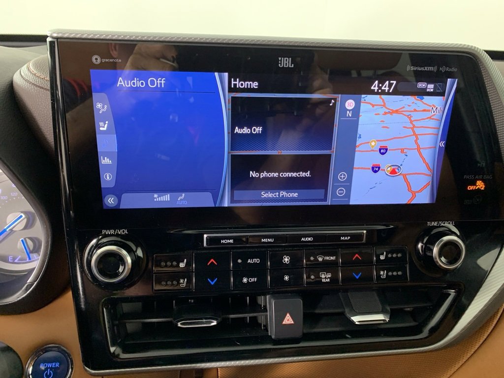 Used 2022 Toyota Highlander Platinum image 11