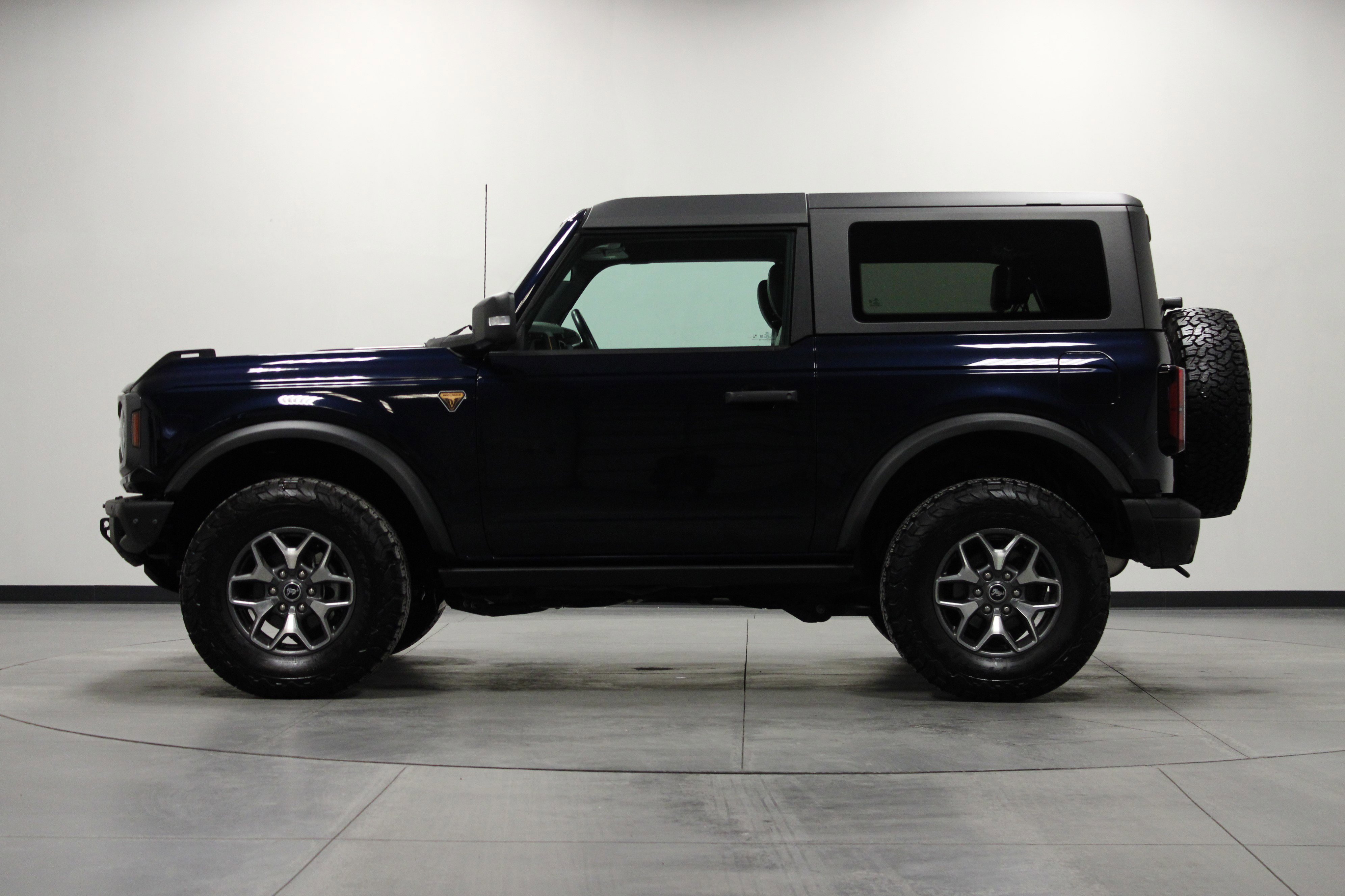 Used 2021 Ford Bronco Badlands image 7