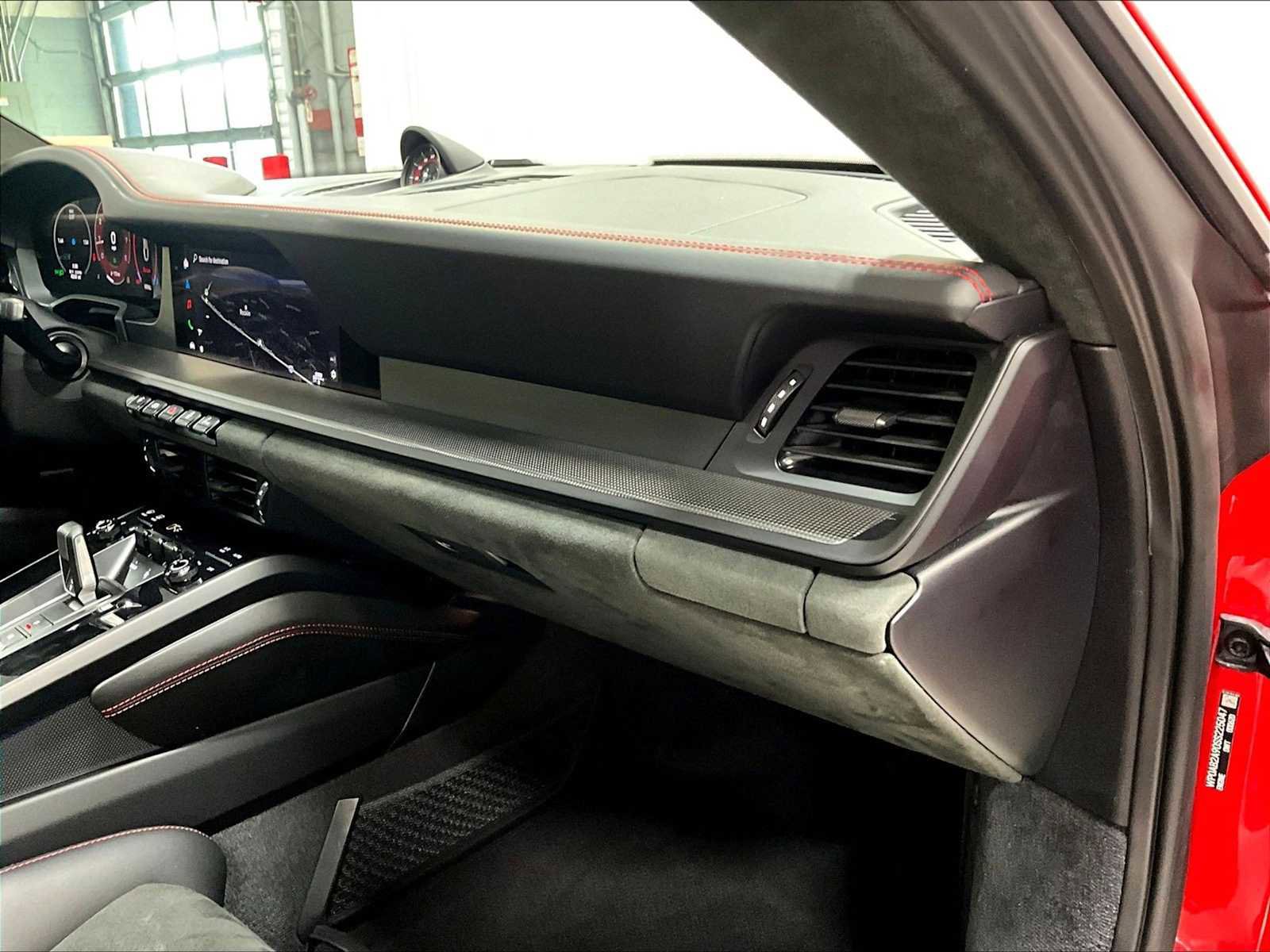 Used 2025 Porsche 911 Carrera GTS image 25