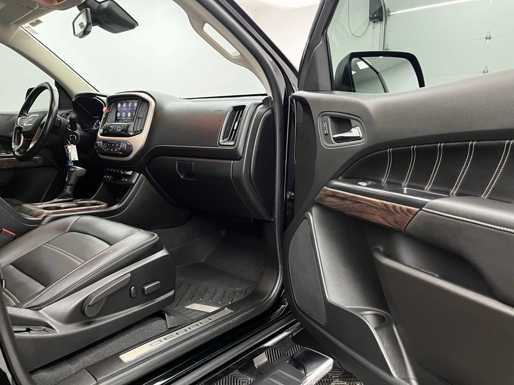 Used 2021 GMC Canyon Denali image 29