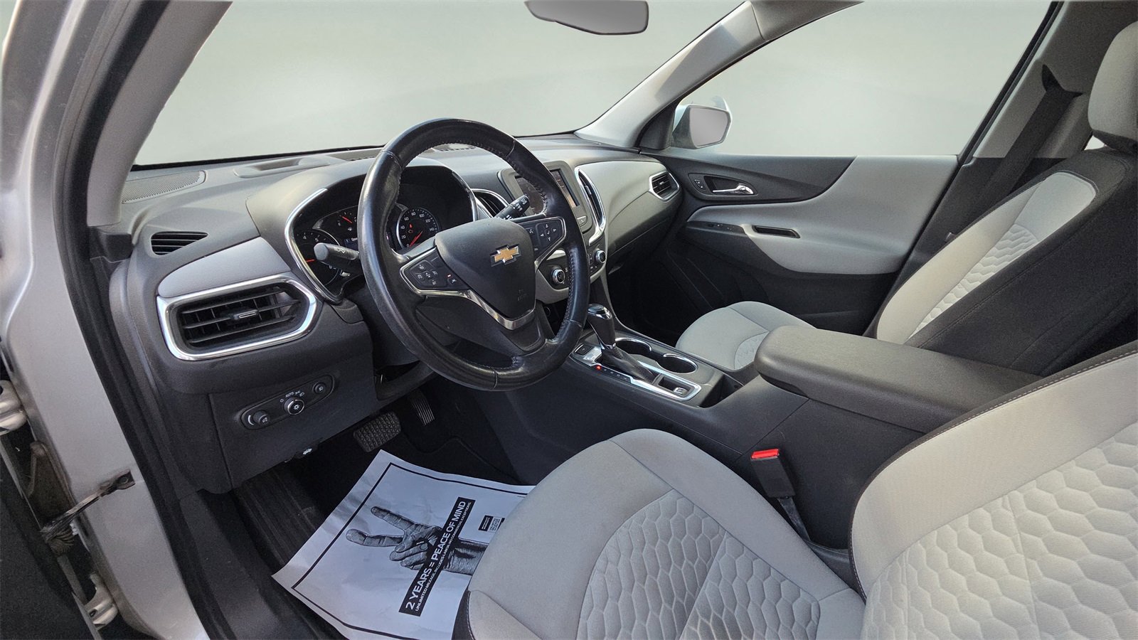 Used 2020 Chevrolet Equinox LT image 31