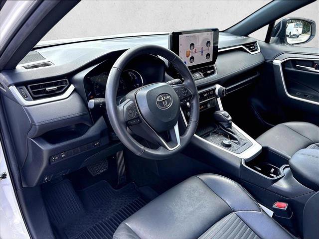 Used 2023 Toyota RAV4 XSE AWD/4WD image 13