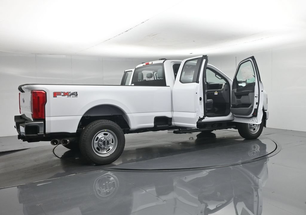 New 2026 Ford F350 XL w/ XL Driver Assist Package AWD/4WD image 5