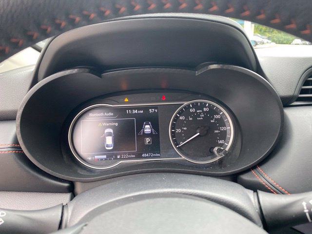 Used 2025 Nissan Versa SR FWD image 9