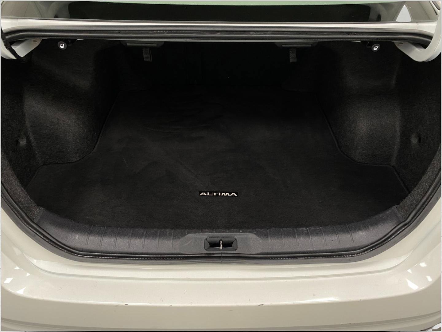 Certified 2025 Nissan Altima 2.5 SV FWD image 5