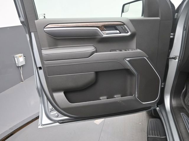 New 2026 GMC Sierra 1500 Elevation w/ LPO, Elevation Black Package image 12