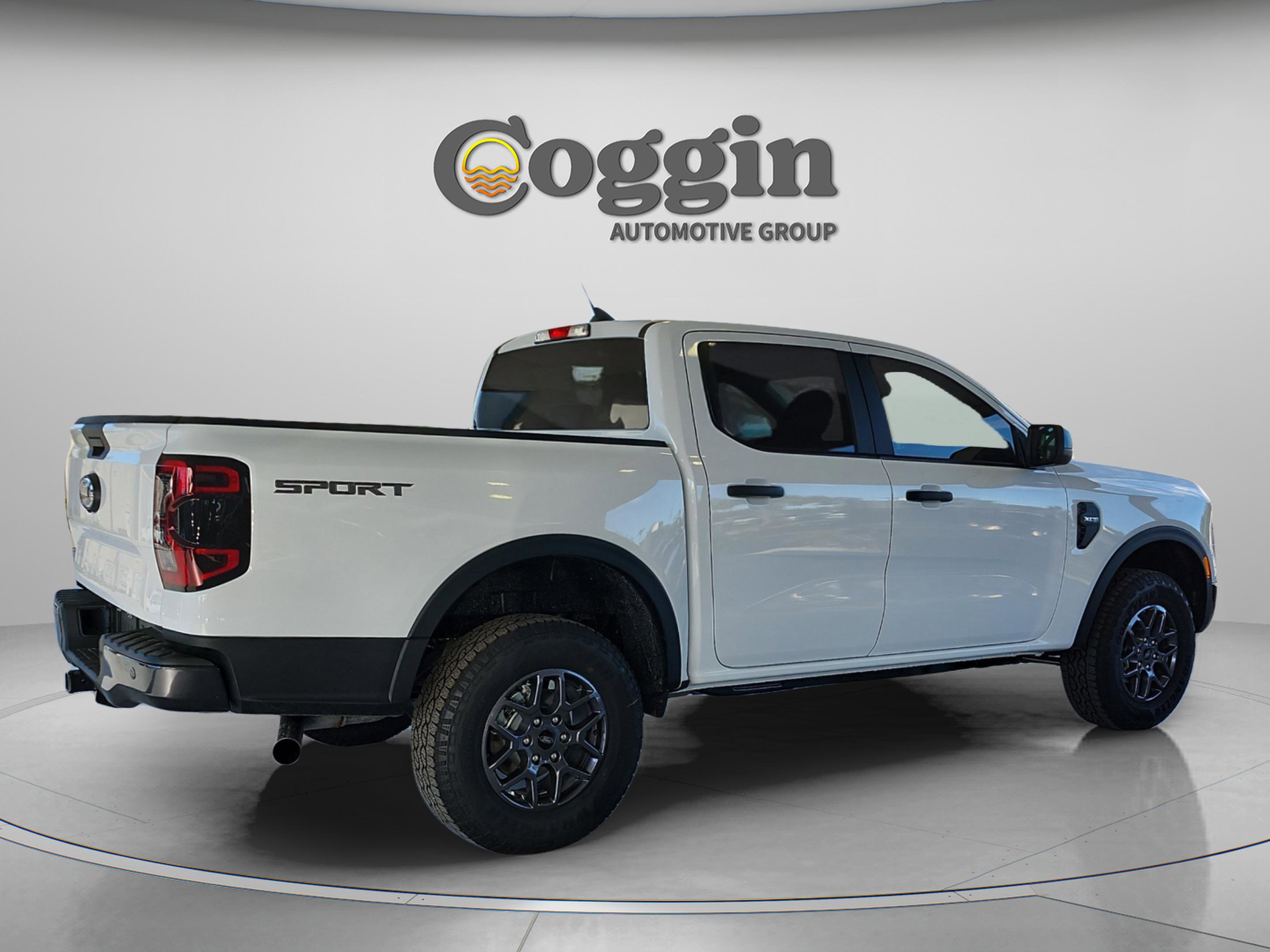 New 2025 Ford Ranger XLT w/ Trailer Tow Package RWD image 6