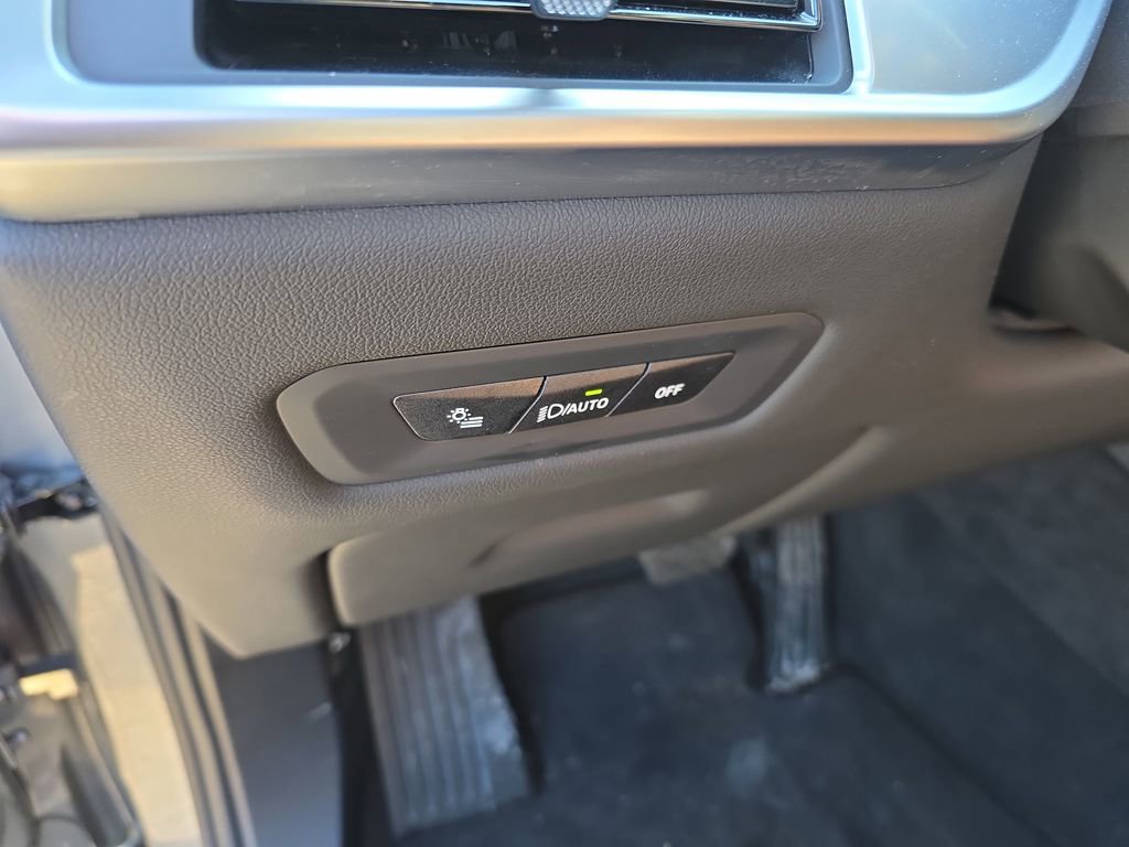 Used 2024 BMW X5 xDrive40i w/ Premium Package image 23