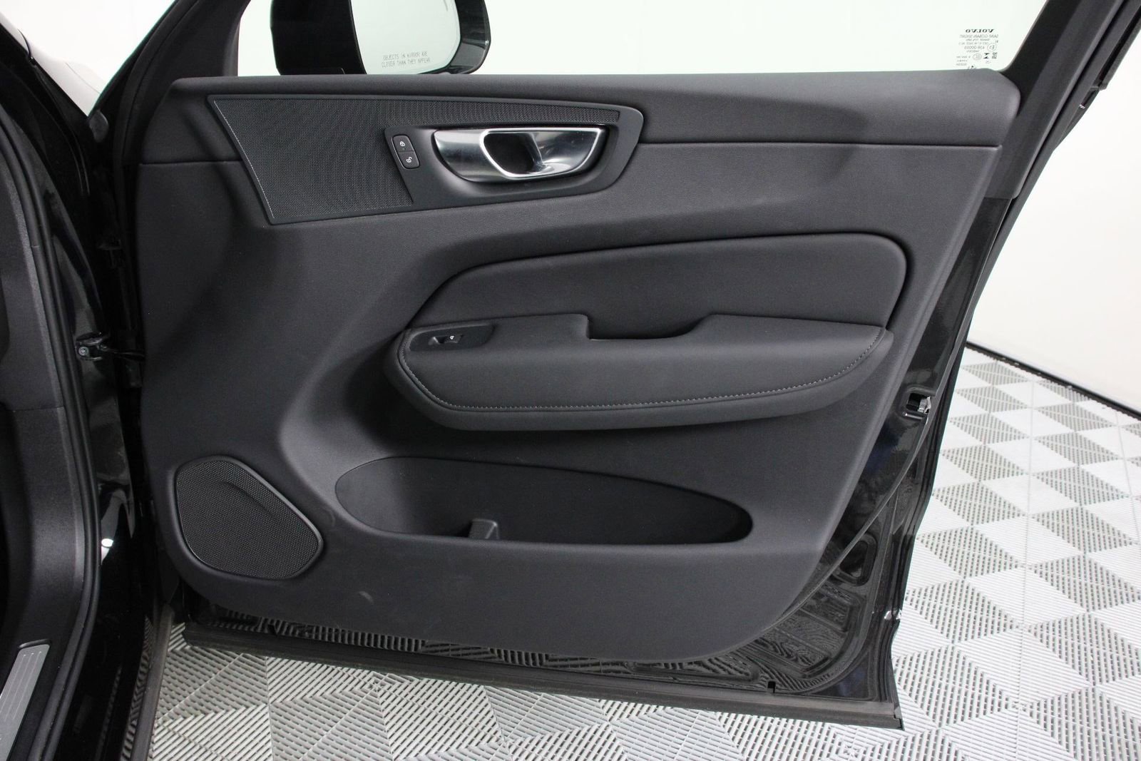 Certified 2026 Volvo XC60 B5 Plus AWD/4WD image 21