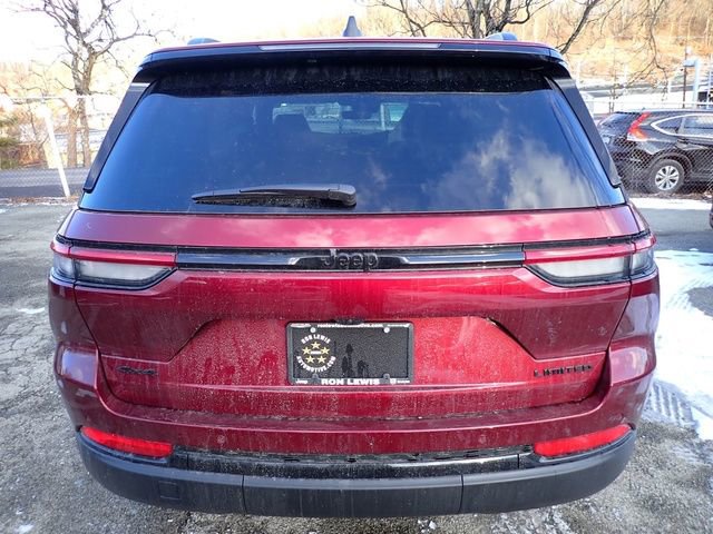 New 2025 Jeep Grand Cherokee Limited w/ Black Appearance Package image 4