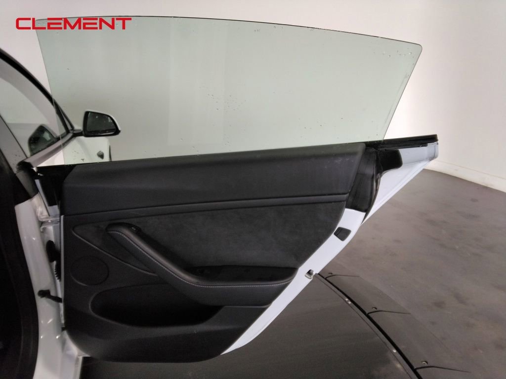 Used 2023 Tesla Model 3 Standard Range image 31