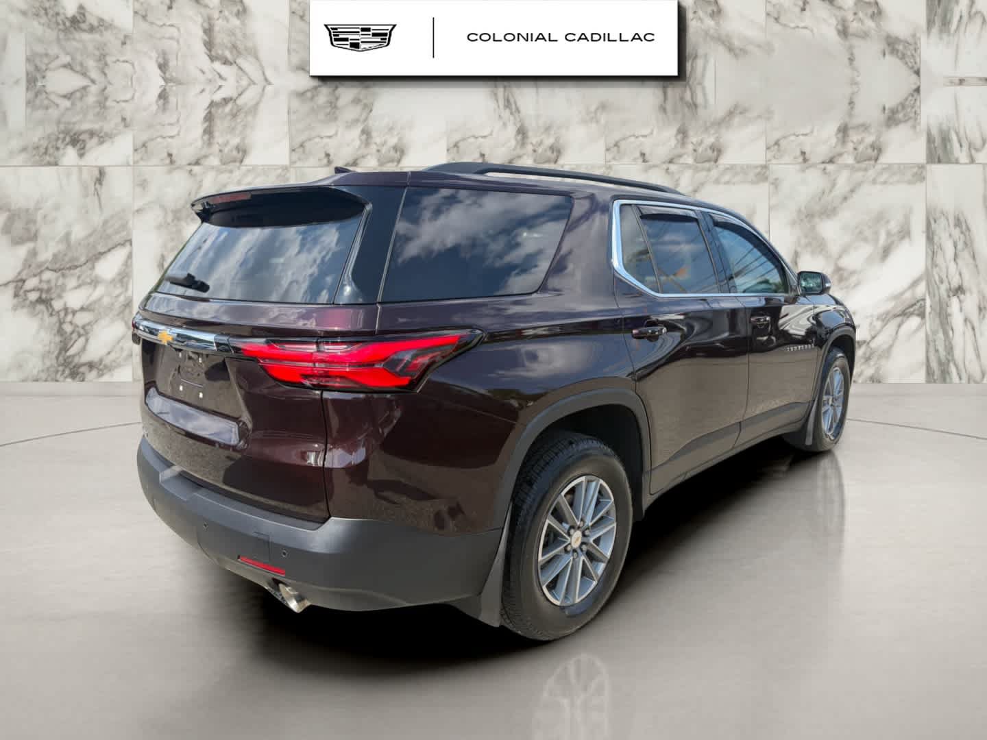 Used 2023 Chevrolet Traverse LT AWD/4WD image 6