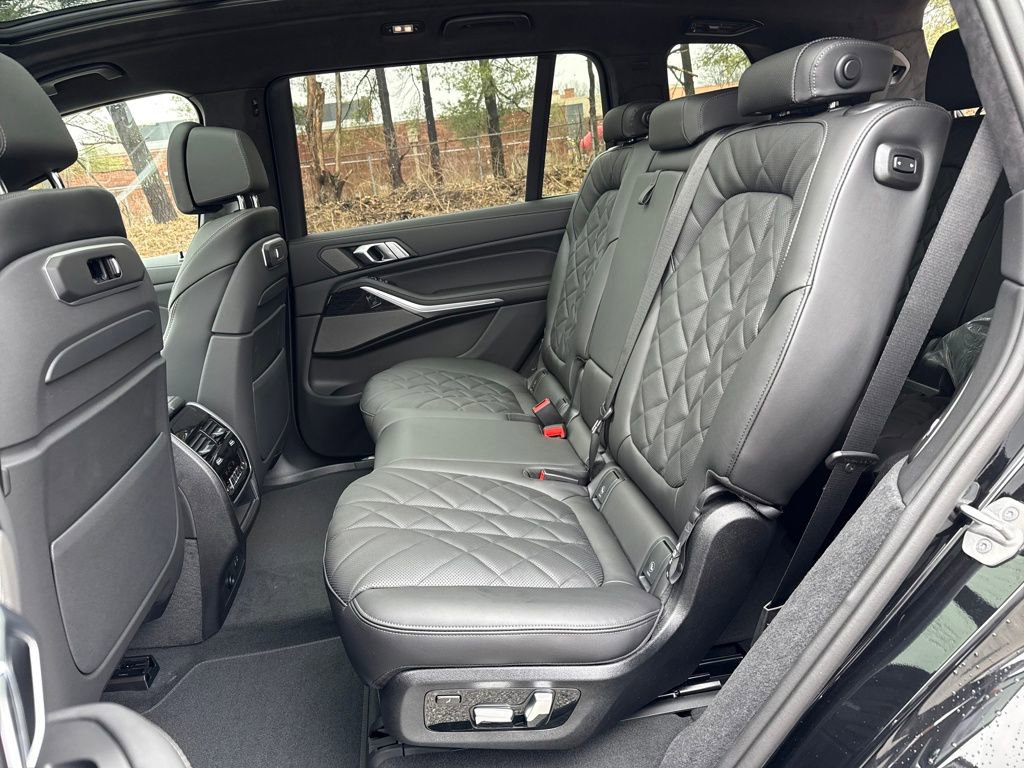 New 2026 BMW X7 xDrive40i image 22