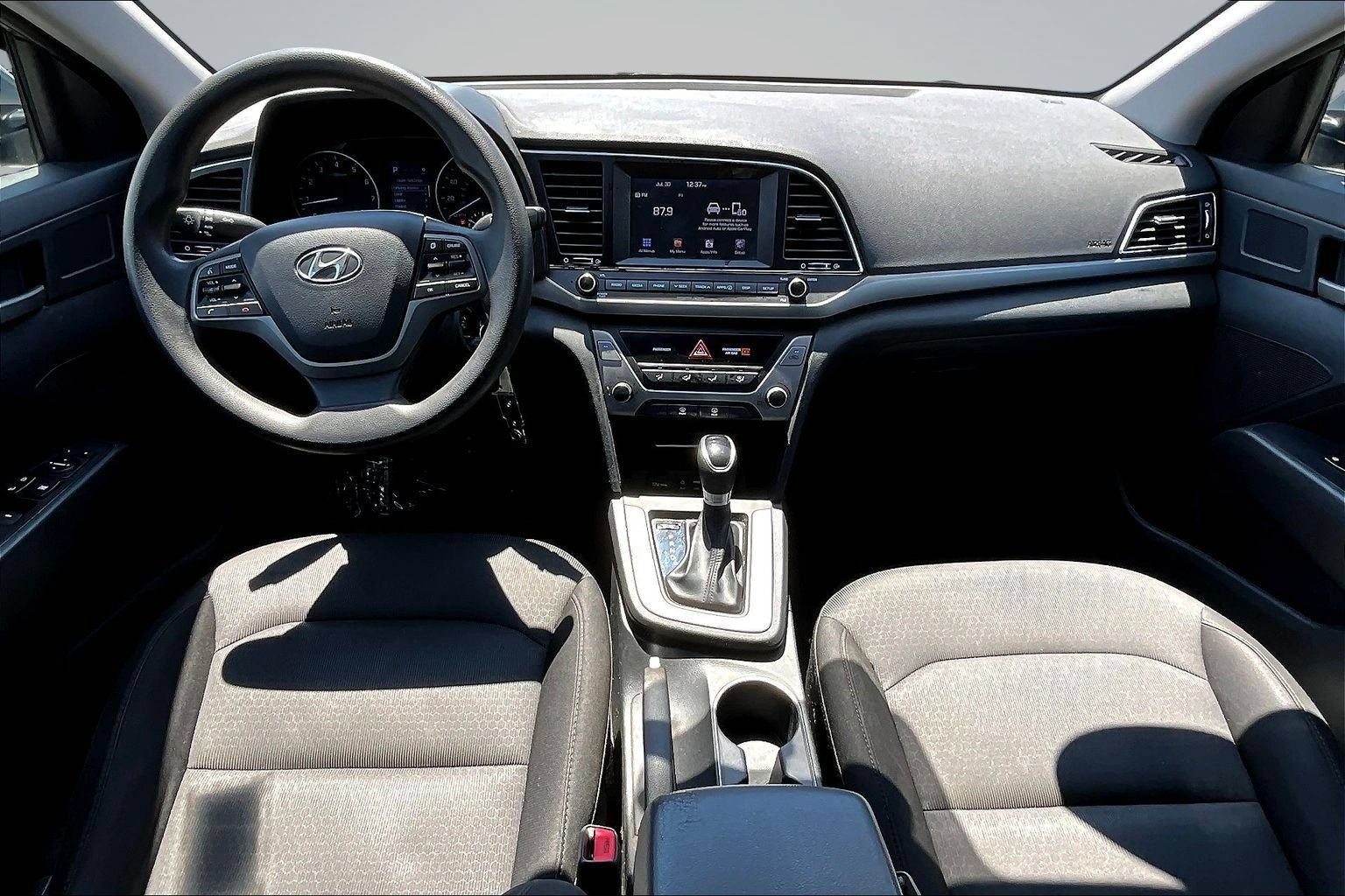 Used 2018 Hyundai Elantra SEL w/ Cargo Package FWD image 7