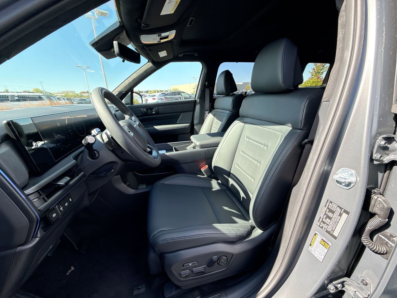 Used 2026 Hyundai Santa Fe Calligraphy AWD/4WD image 12