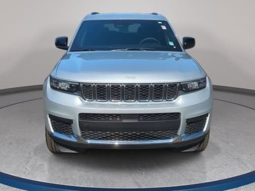 Used 2024 Jeep Grand Cherokee L Laredo w/ Luxury Tech Group I AWD/4WD image 2