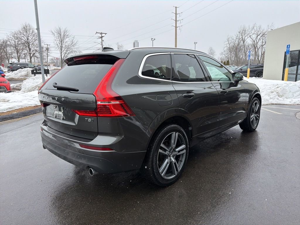 Used 2021 Volvo XC60 T5 Momentum image 6