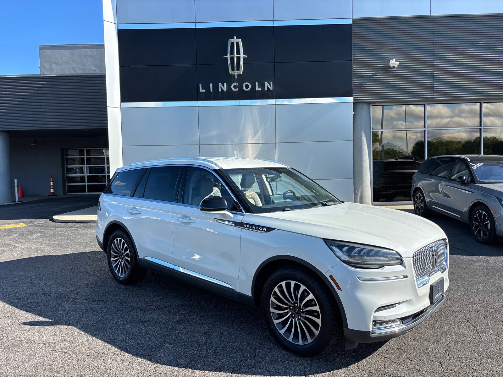 Certified 2020 Lincoln Aviator Reserve w/ Elements Package Plus
