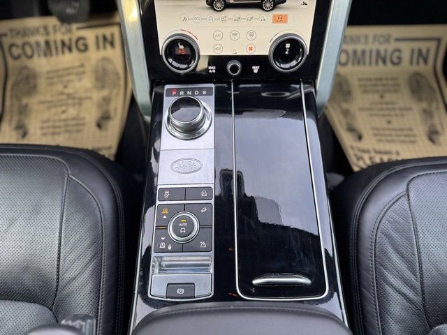 Used 2020 Land Rover Range Rover HSE image 32