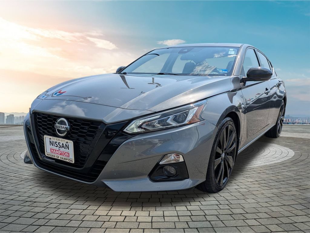 Certified 2022 Nissan Altima 2.5 SR w/ Midnight Edition Package FWD image 9