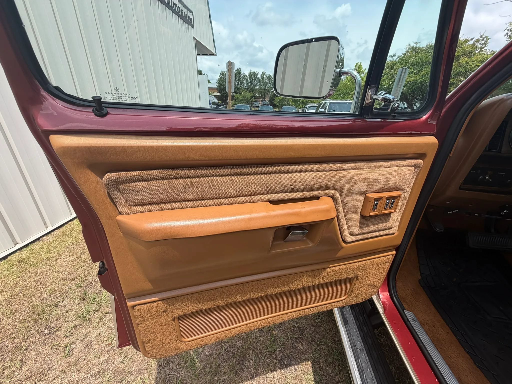 Used 1993 Dodge D/W Truck 350 AWD/4WD image 28