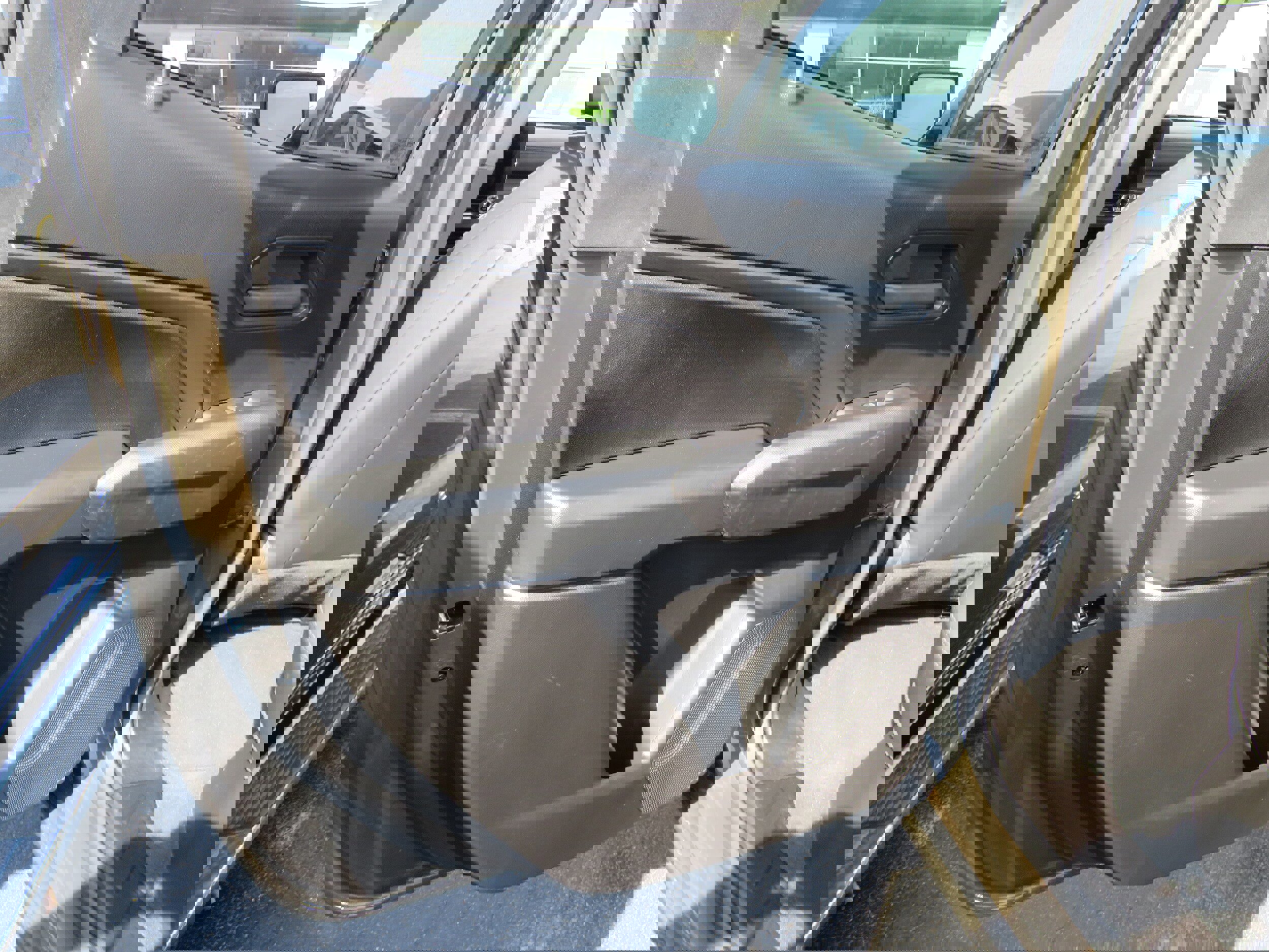 Used 2024 Chevrolet Colorado Trail Boss w/ Advanced Trailering Package image 9