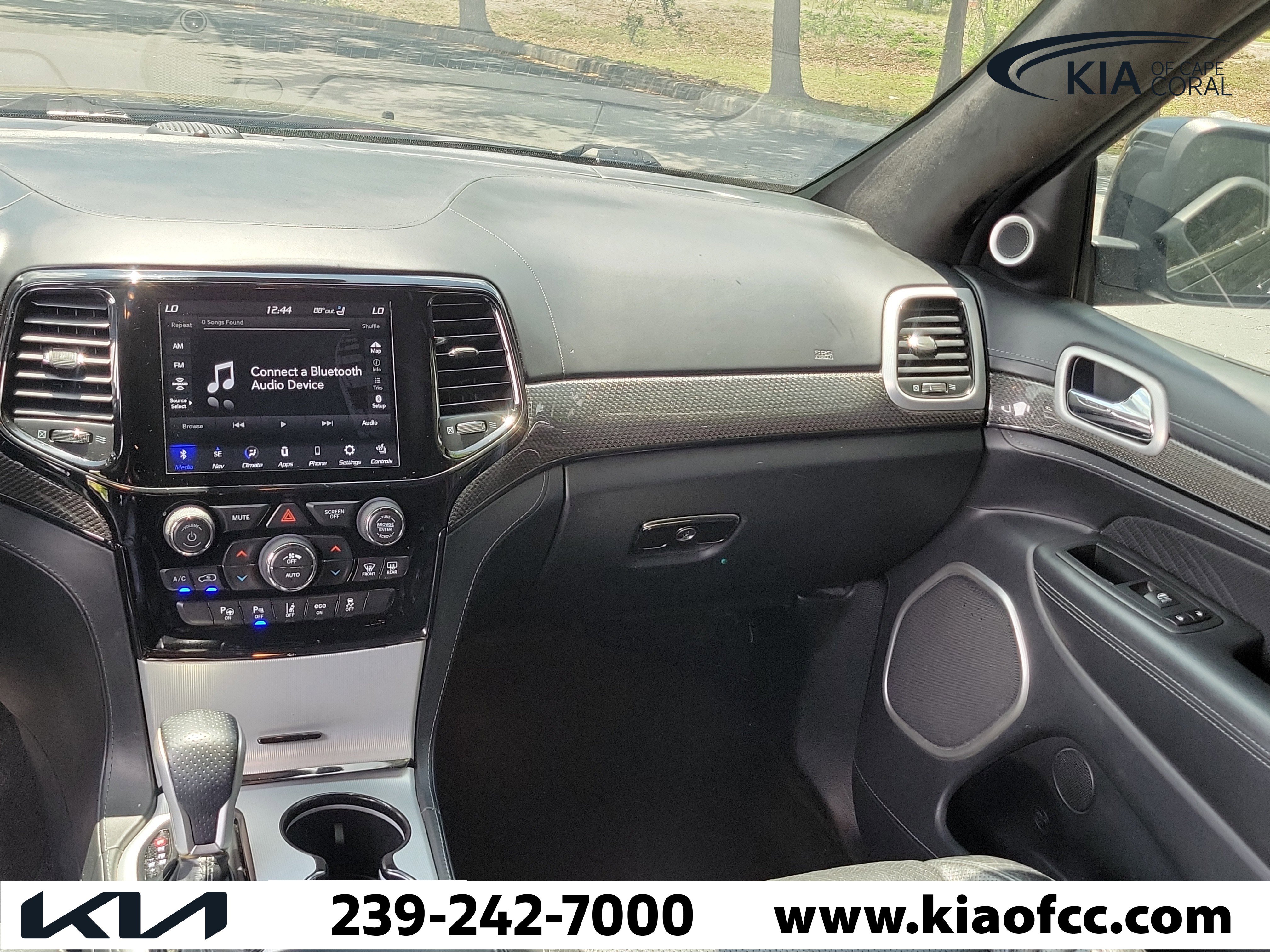 Used 2020 Jeep Grand Cherokee Trackhawk AWD/4WD image 17