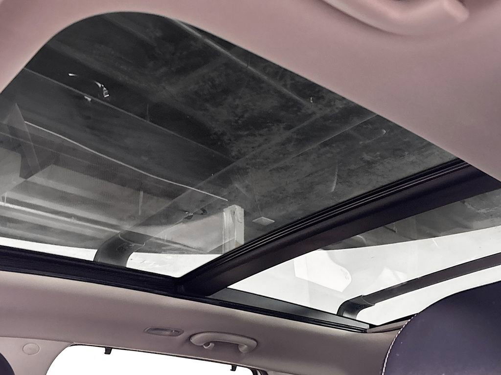 Used 2018 Kia Sorento SX image 19