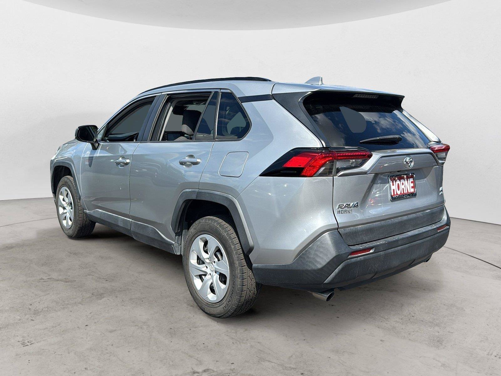 Used 2021 Toyota RAV4 LE AWD/4WD image 5