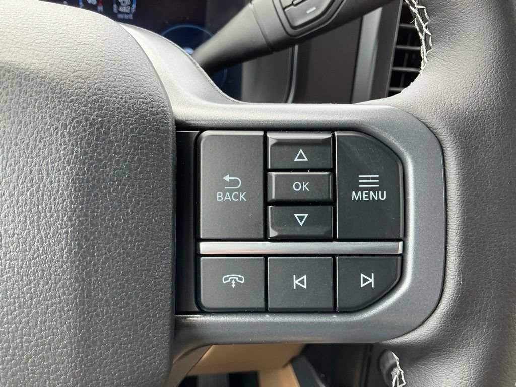 New 2026 Ford F250 Lariat RWD image 40