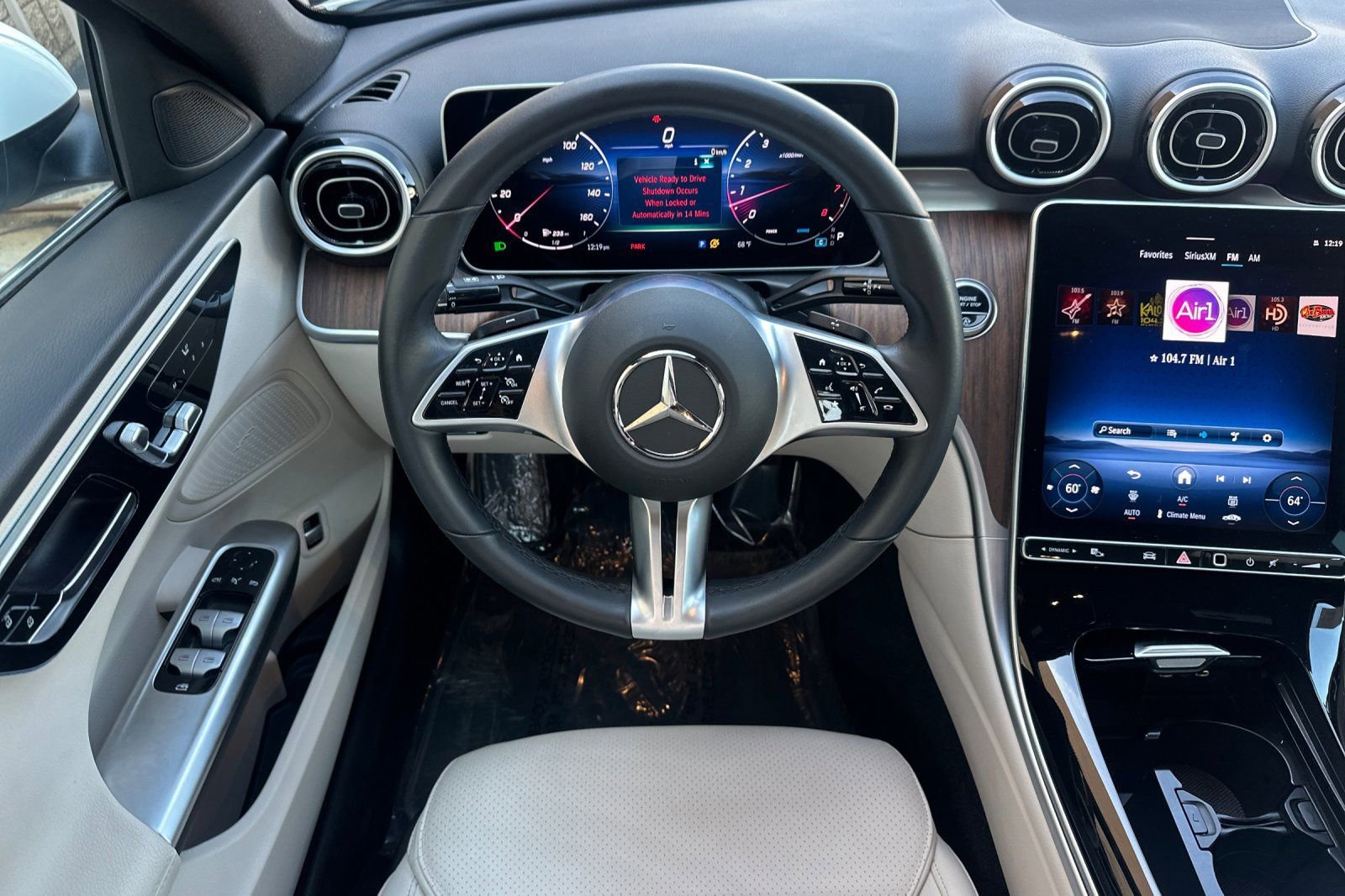 Used 2025 Mercedes-Benz C 300 4MATIC Sedan image 15