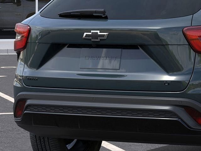 New 2026 Chevrolet Trax LT w/ Driver Confidence Package FWD image 14